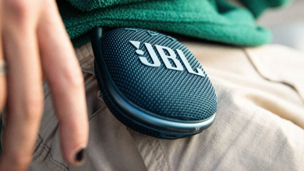 Caixa de som bluetooth jbl clip 4